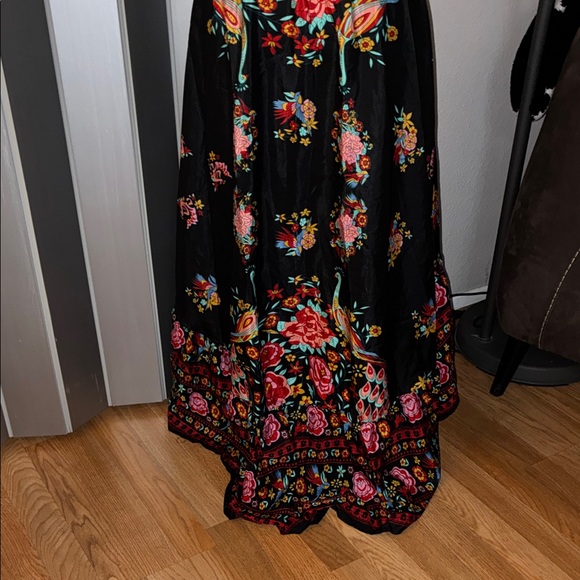 Vibrant Floral Maxi Dress - Picture 7 of 8